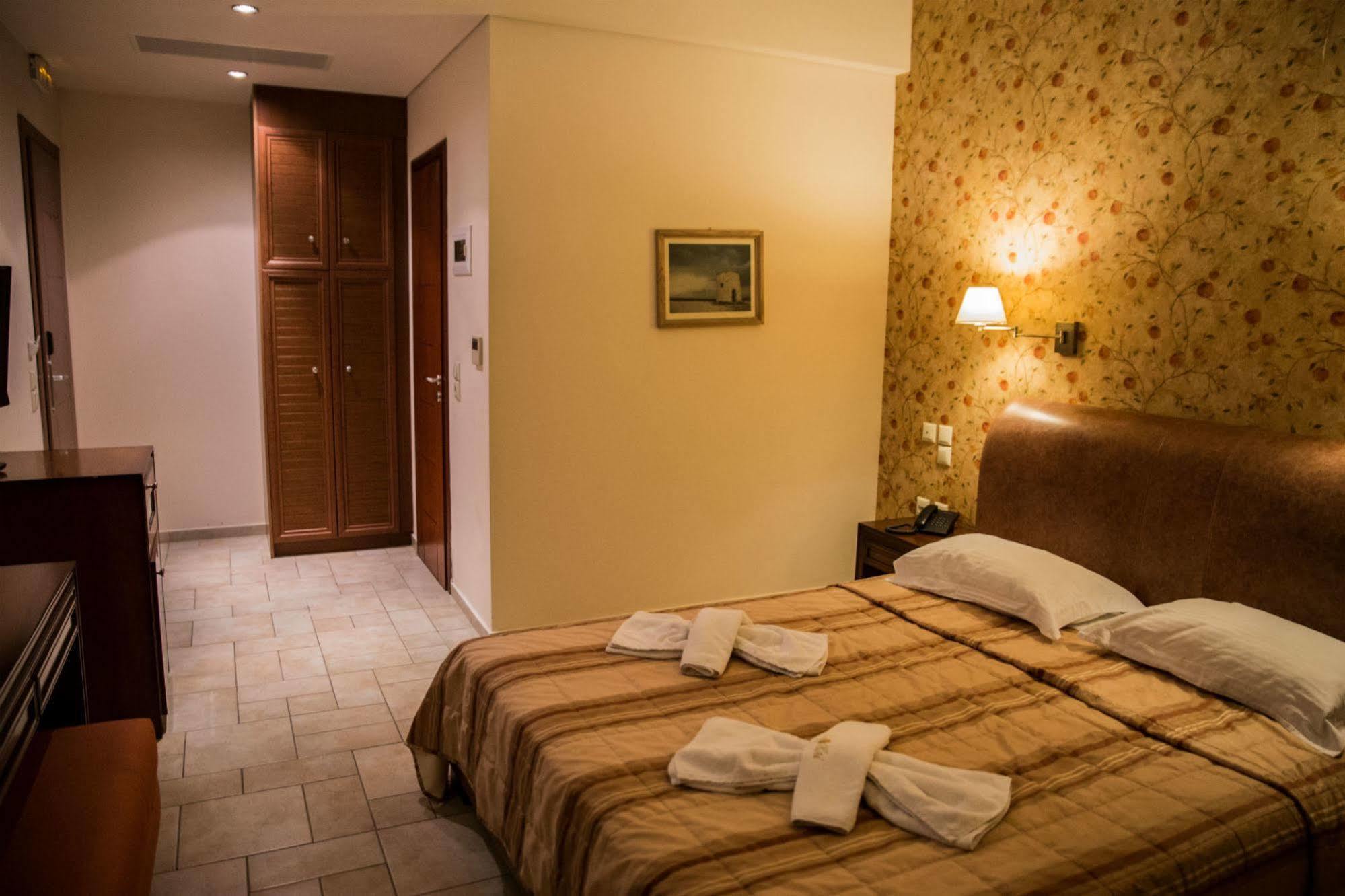 Hotel Tesoro Nikiana